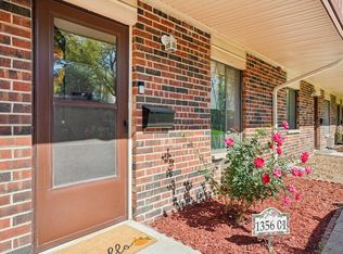 1356 Greenhedge Rd #C-1, Pewaukee, WI 53072
