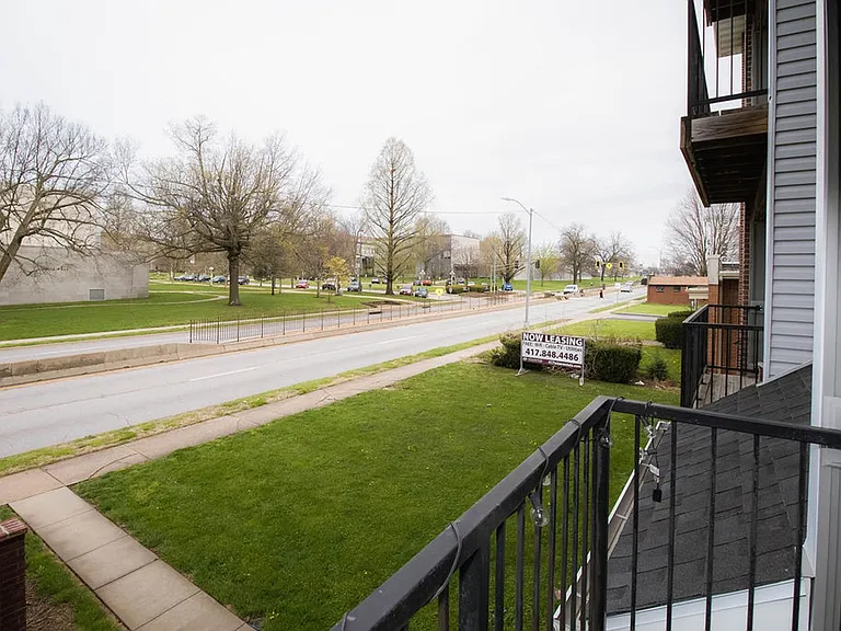920 S National Ave — Photo 20
