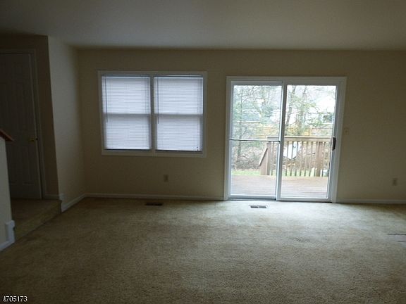 5th image of 43 Carriage Ln #43