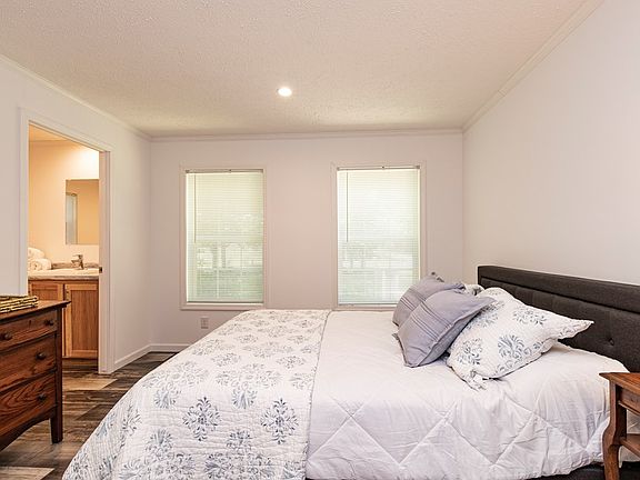 5th image of 7504 Prettyman Cir