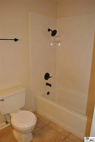 300 Woodale Dr #A — Photo 5