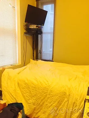 Rented by Oxford Property Group | media 34