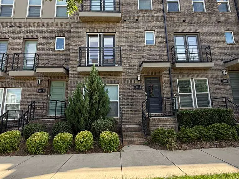 Townhouse 2844