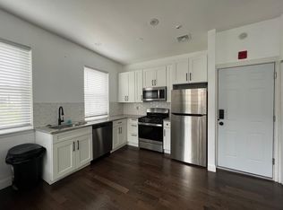 113 South St #2R, Philadelphia, PA 19147
