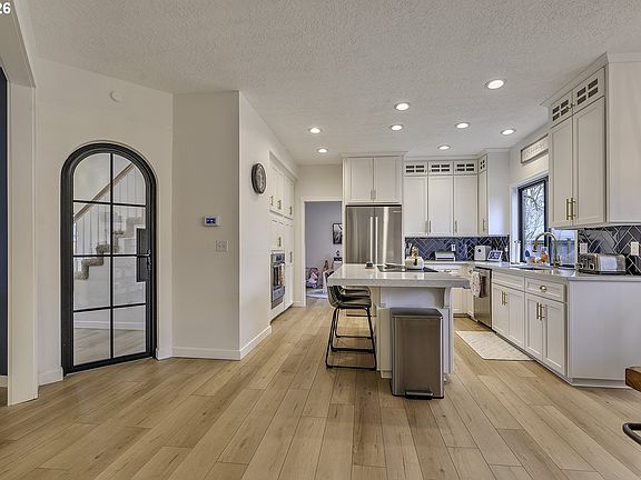 5th image of 5120 SW Wichita St