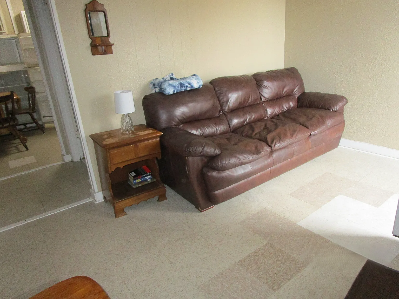 2 bed, $600 — Photo 2
