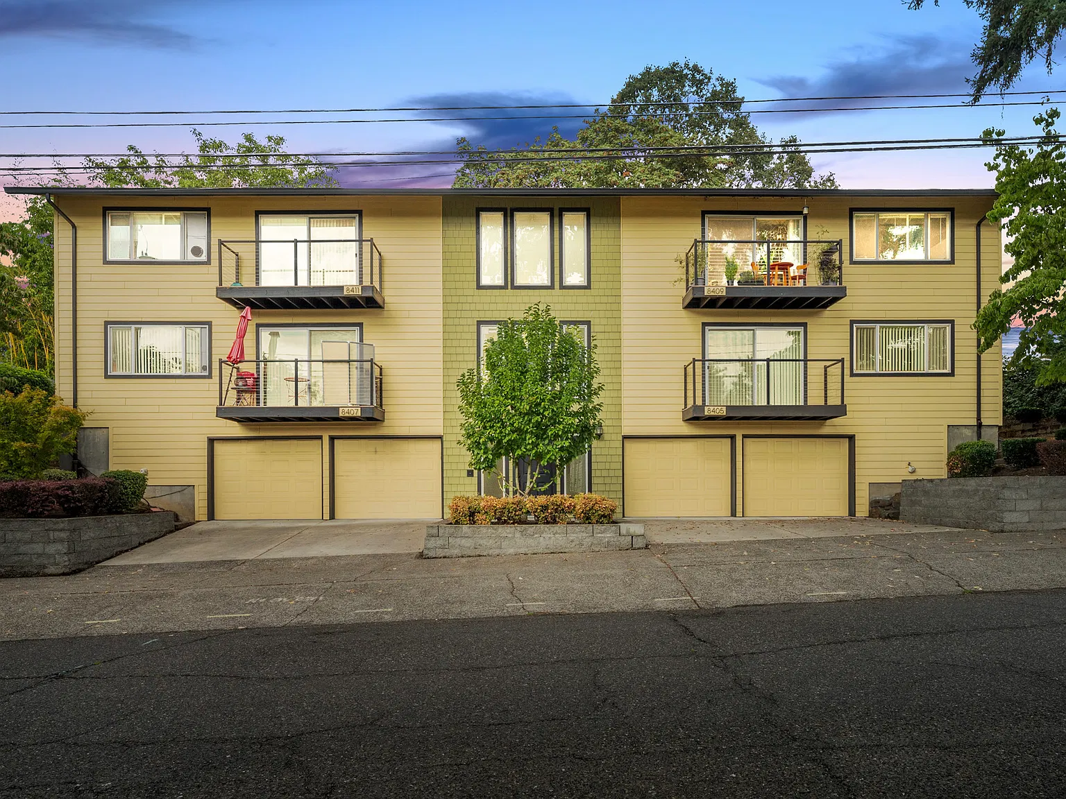 2 bed, 1078 sqft, $2,000 — Photo 1