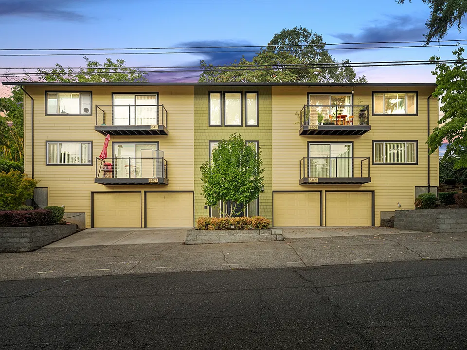 8405-8411 N Willamette Blvd #8407