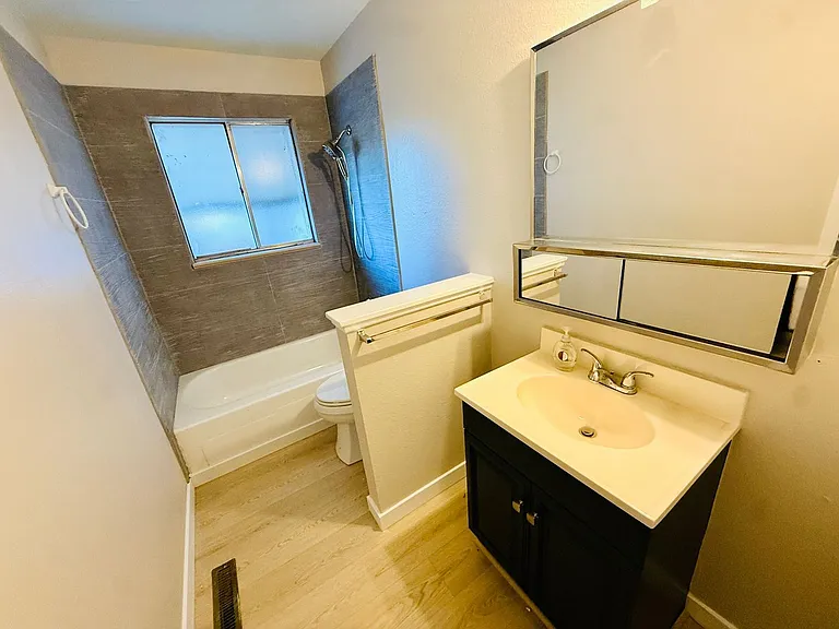 2509 Royalty Ct #A — Photo 11