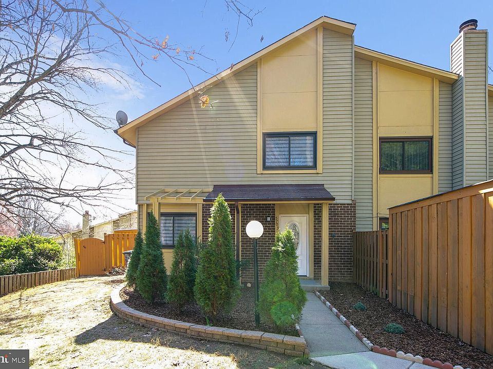 1st image of 5703 Nordeen Oak Ct