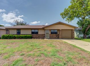 1313 Adrian St, Lubbock, TX 79403