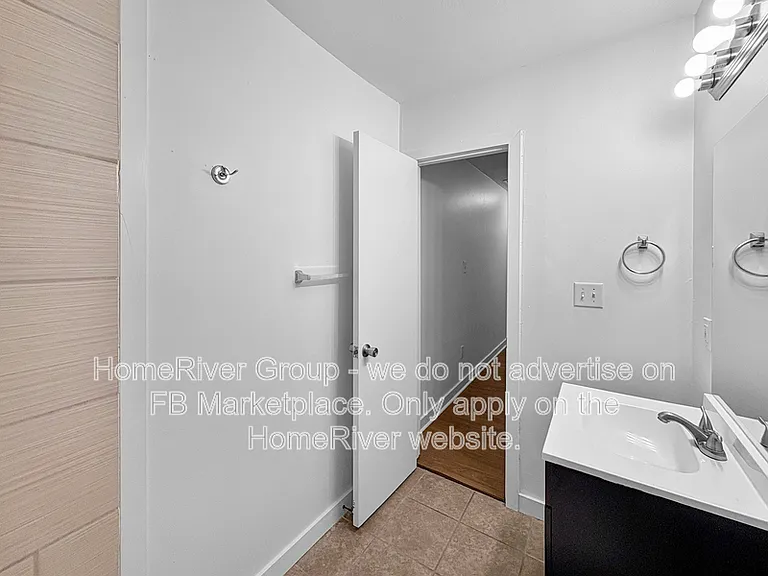 800 Moss St #102 — Photo 11