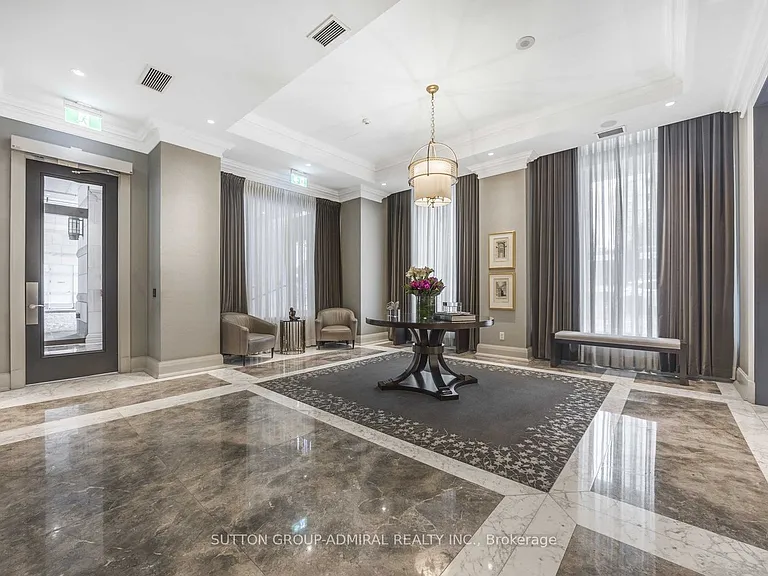 155 Saint Clair Ave W #1801 — Photo 40