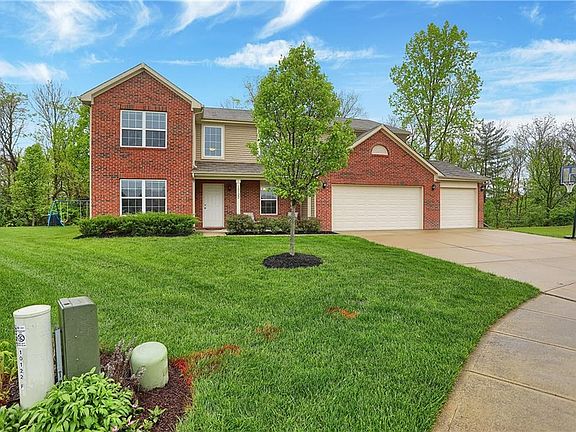 3rd image of 10122 Falcon Cove Cir