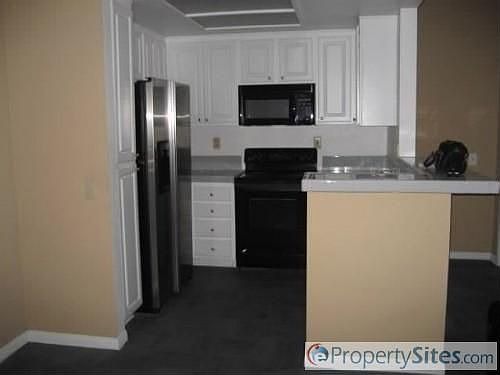3rd image of 2150 Camino De La Reina Unit 4302