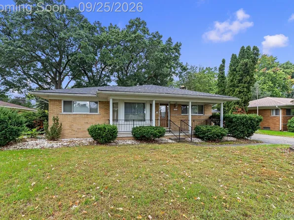 53165 Aulgur Dr, Shelby Township, MI 48316