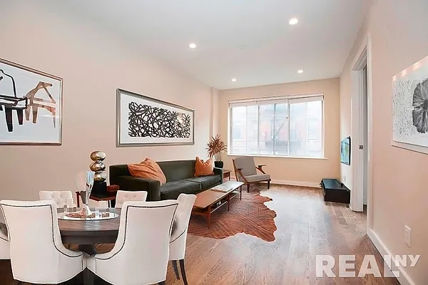 Rented by REAL New York | media 36