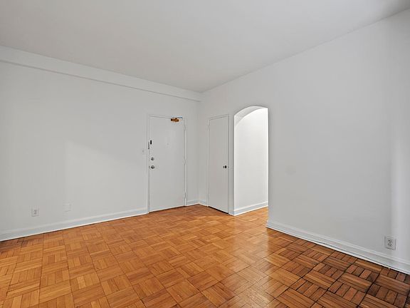 entryway and hallway to bedroom/bathroom