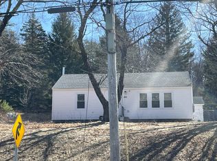 402 Palmer Rd, Ware, MA 01082