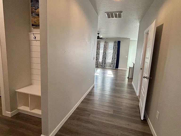4858 N Elmstone Ave — Photo 16