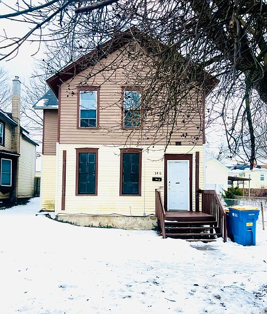 1st image of 746 Lake Michigan Dr NW Unit 1