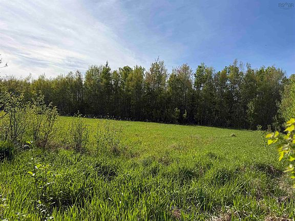 4th image of Siding Rd