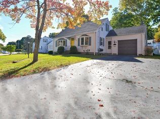 54 Village Rd, Weymouth, MA 02189