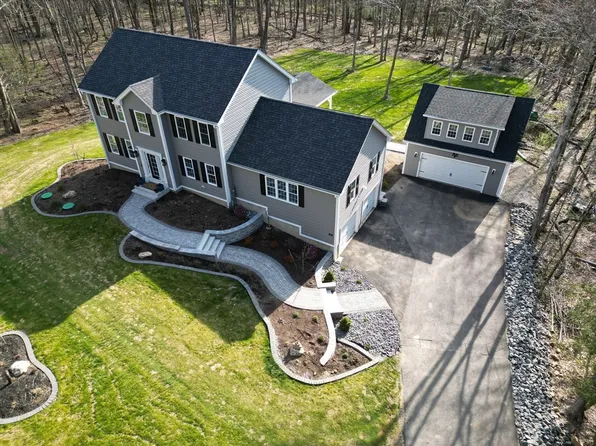 99 Glenwood Place Ext, Rutland, MA 01543