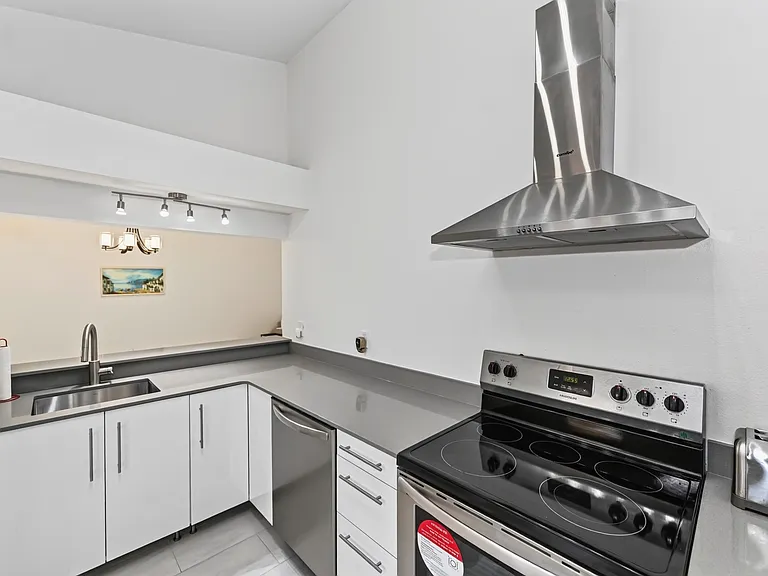 5623 Monte Rosso Rd — Photo 10