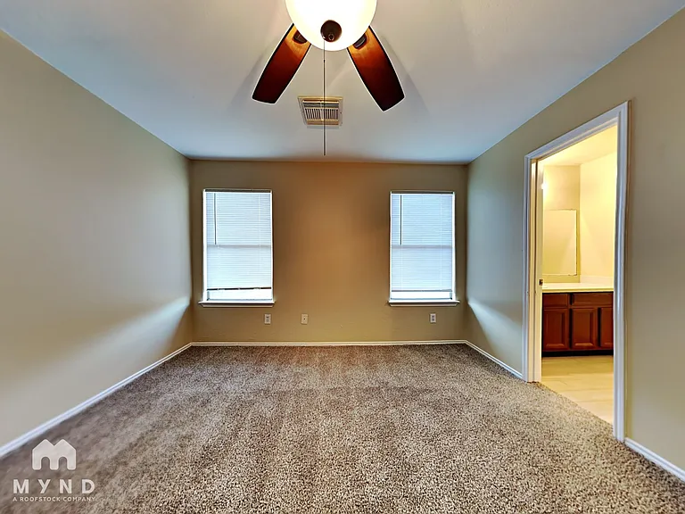 635 Ashlen Dr — Photo 7