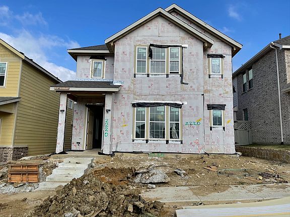 Quick Move In Home by Ashton Woods