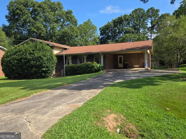 155 Medford Dr, Fayetteville, GA 30215