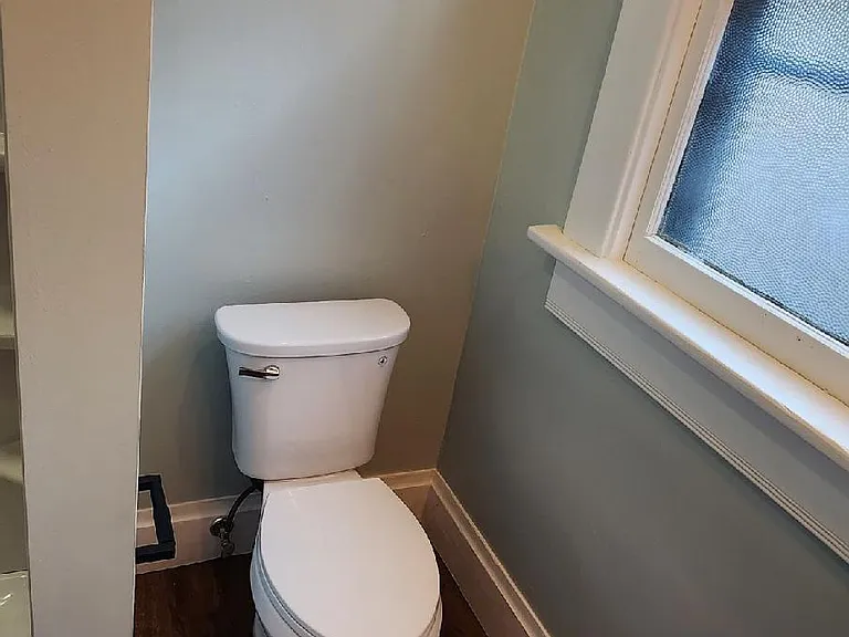 315 W Hubbard Ave — Photo 38