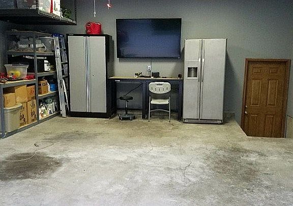 2nd image of 1081 Pheasant Dr
