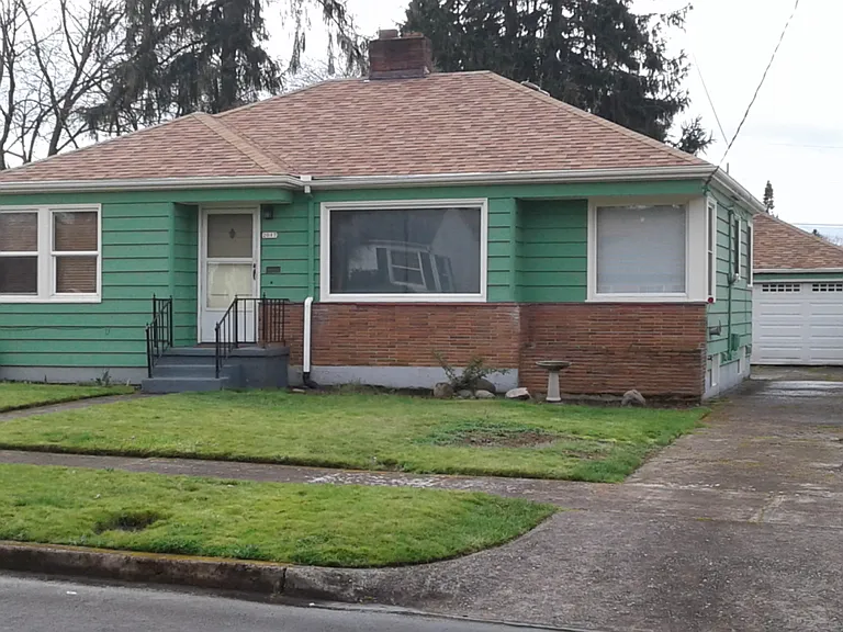 NE 79th Ave — Photo 22
