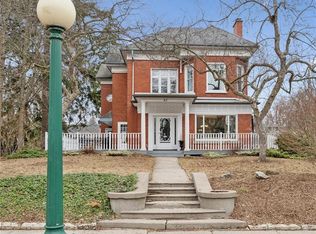 42 Lansdowne Rd N, Cambridge, ON N1S 2S9