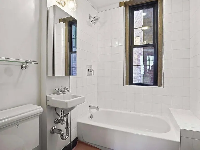 67 Plymouth St #2 — Photo 5