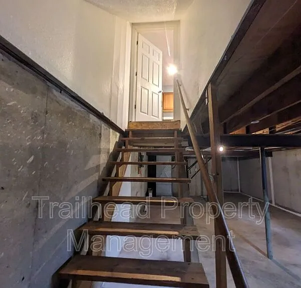 307 NE Timbercreek Dr — Photo 22
