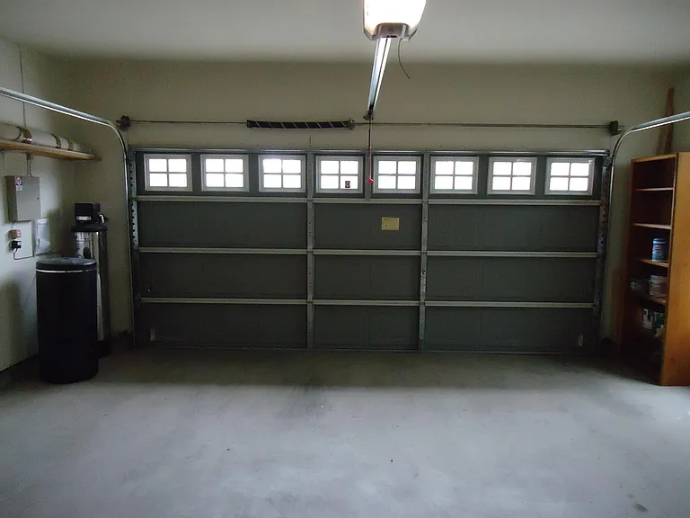 4992 Beach Wood Ct — Photo 41