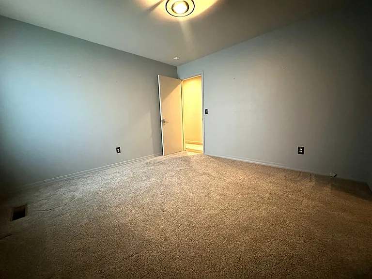 3450 Sarolou Dr — Photo 19