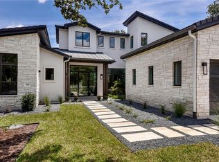 10 Treehaven Ln, The Hills, TX 78738