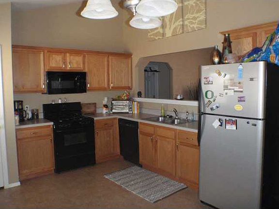 5th image of 7715 Parkview Dr
