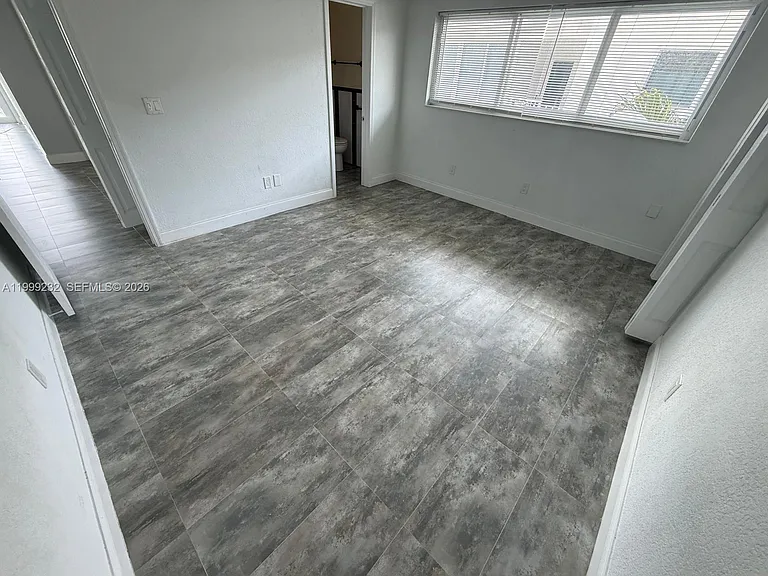 3681 NE 170th St #4 — Photo 29