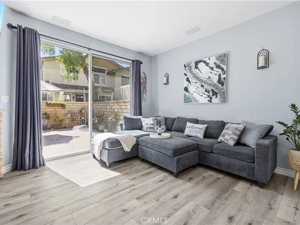 26503 Morro Bay Dr, Santa Clarita, CA 91354