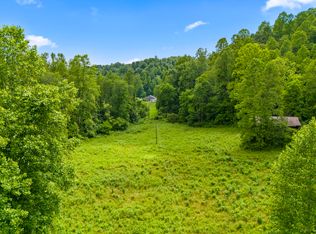 1235 Greenbrier Branch Rd, Campton, KY 41301