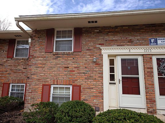 4th image of 1355 Bluff Ave #11
