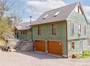 138 Flood Bridge Rd, Southbury, CT 06488