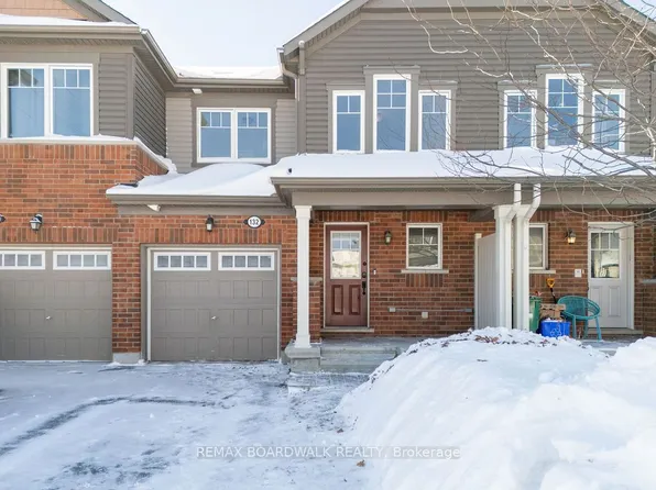 132 Conifer Creek Cir, Ottawa, ON K2M 0M2