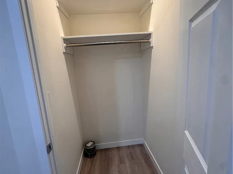 19115 Ludlow St — Photo 10