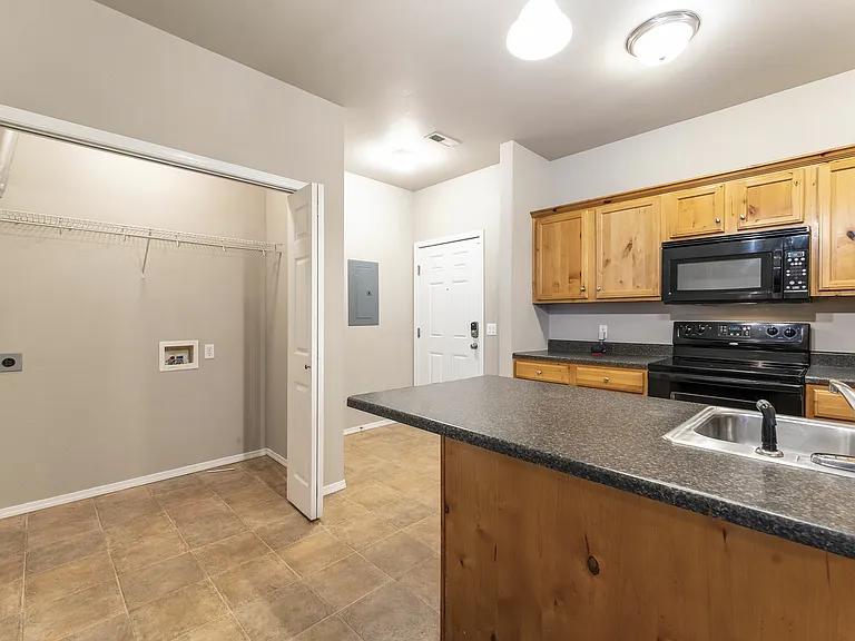Coryell Courts Apartments — Photo 50